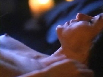 shannen-doherty-blindfold26